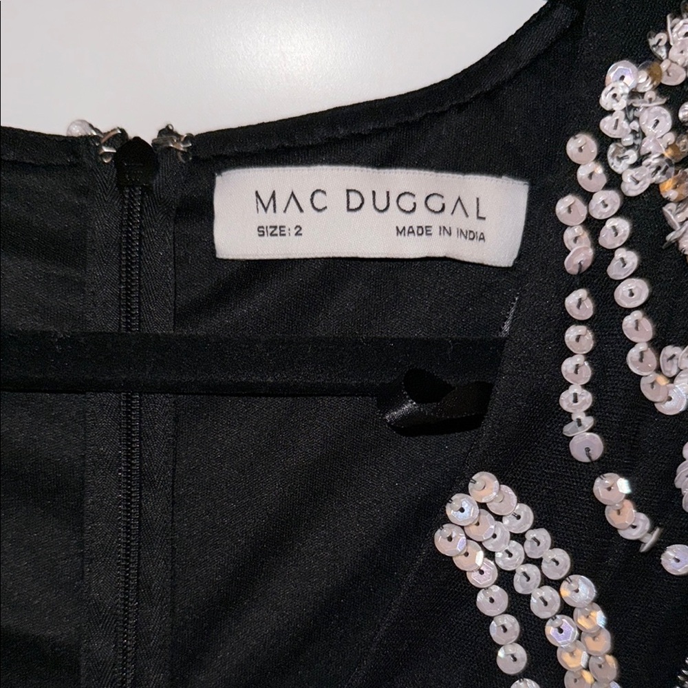 Mac DUGGAL middi Elegant Black and Silver Embellished Dress new size 2 - Picture 6 of 11